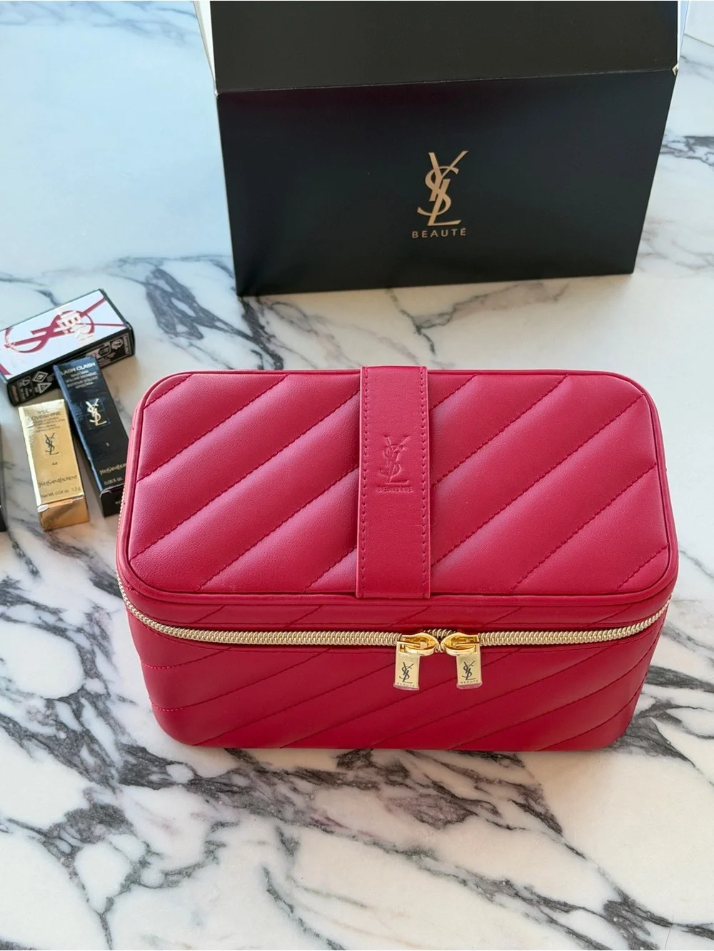 Yves Saint Laurent Beauty Red Quilted Leather Cosmetic Vanity Case - Picture 7 of 13